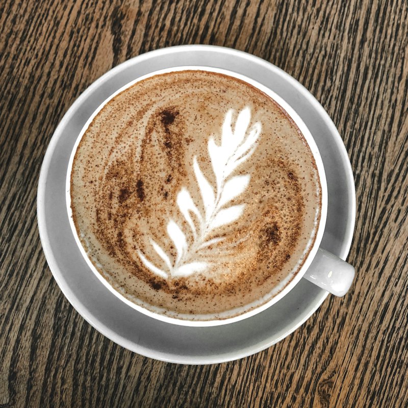 Latte with leaf latte art